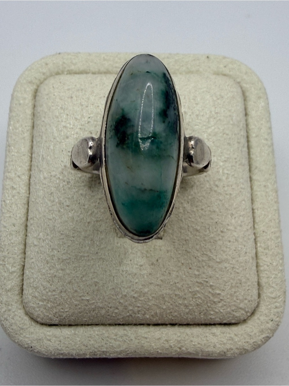 Sterling Silver and Jade Stone‎ Ring size 5